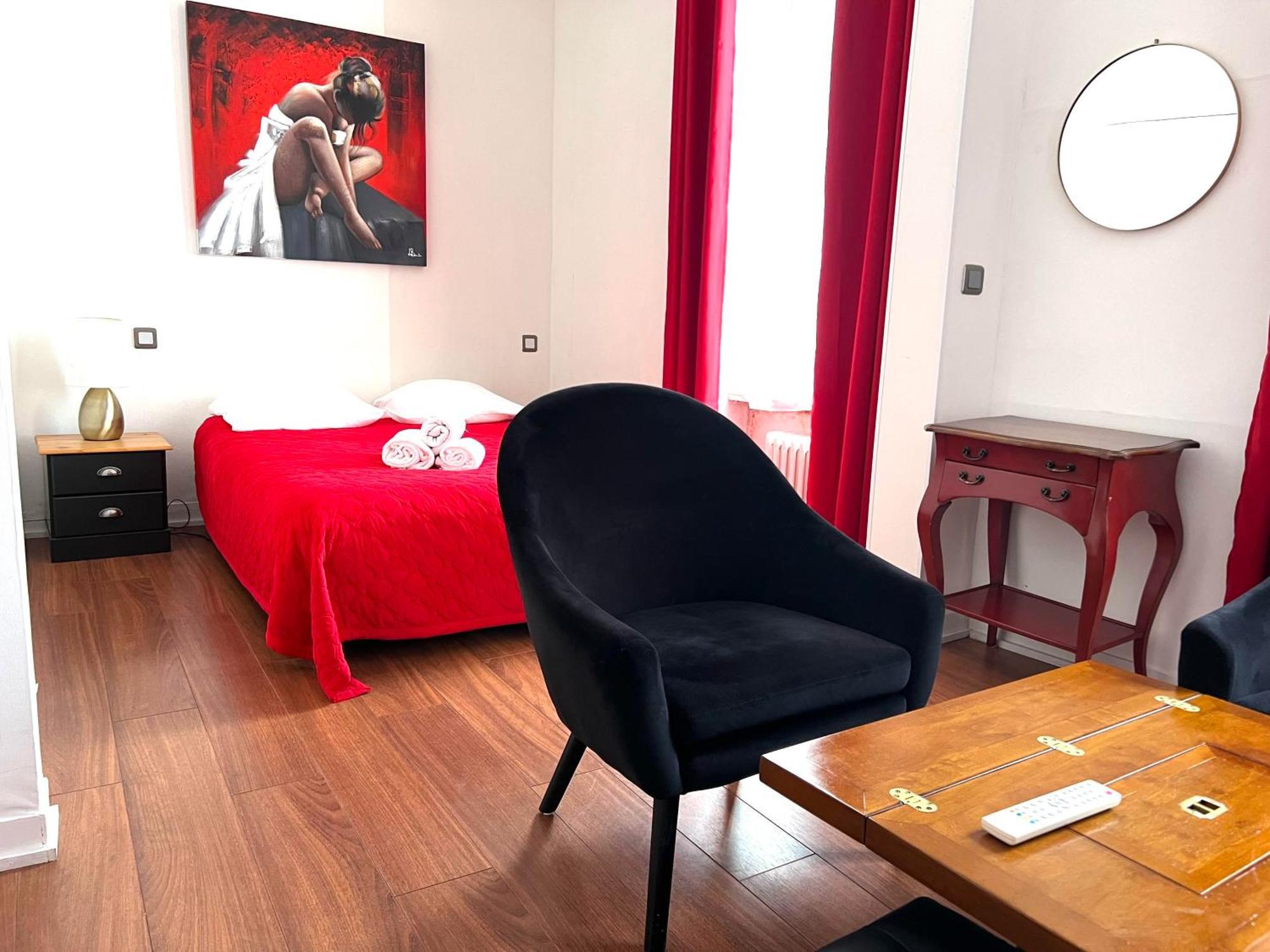 Hotel De La Gare Cherbourg-en-Cotentin Bagian luar foto