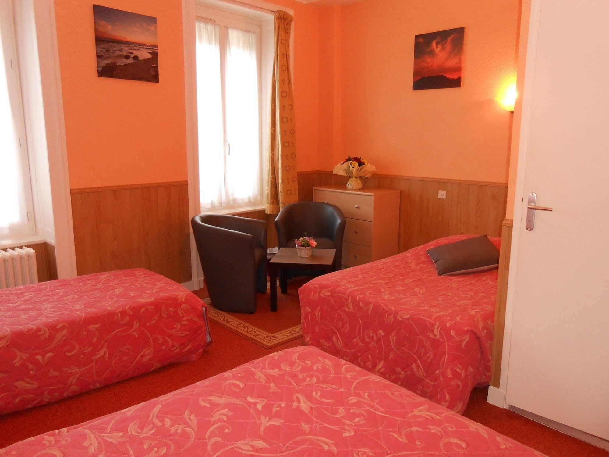 Hotel De La Gare Cherbourg-en-Cotentin Bagian luar foto
