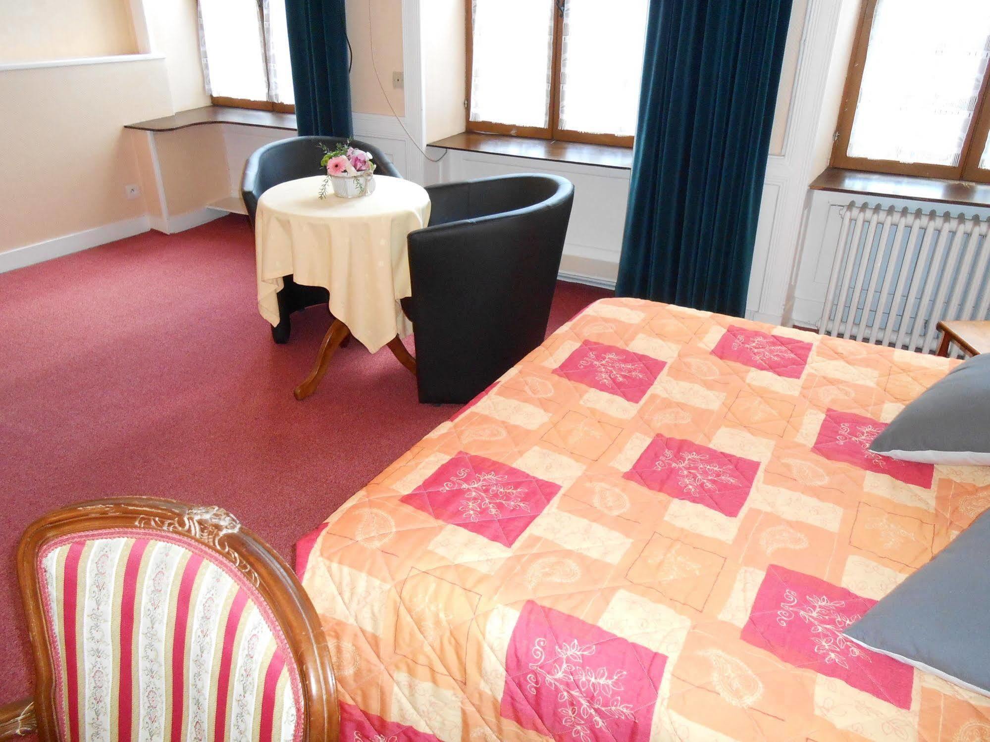 Hotel De La Gare Cherbourg-en-Cotentin Bagian luar foto